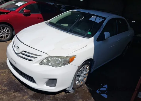 2013 Toyota Corolla Le z USA, uszkodzony, nr VIN 5YFBU4EE0DP172355